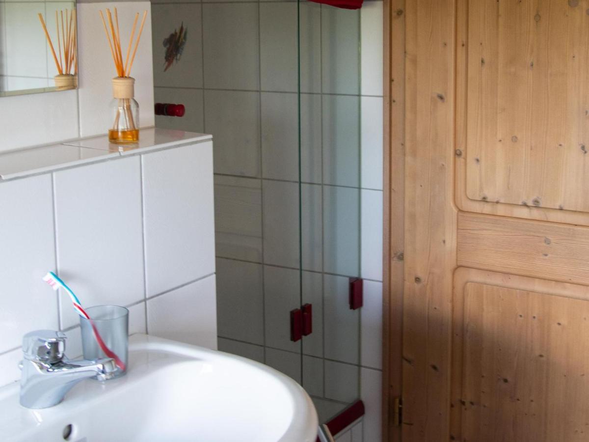 Gaestezimmer Am Hof Zwiefalten Esterno foto