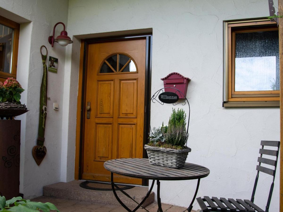 Gaestezimmer Am Hof Zwiefalten Esterno foto
